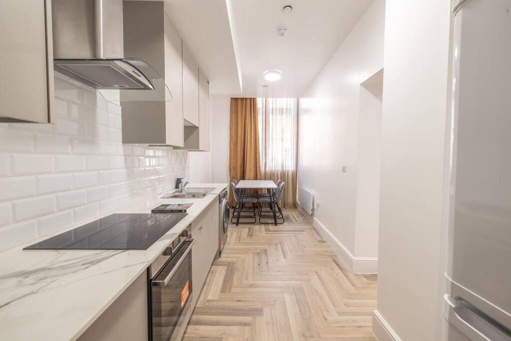The Pocklington - The Graduate Suite Лестер Экстерьер фото